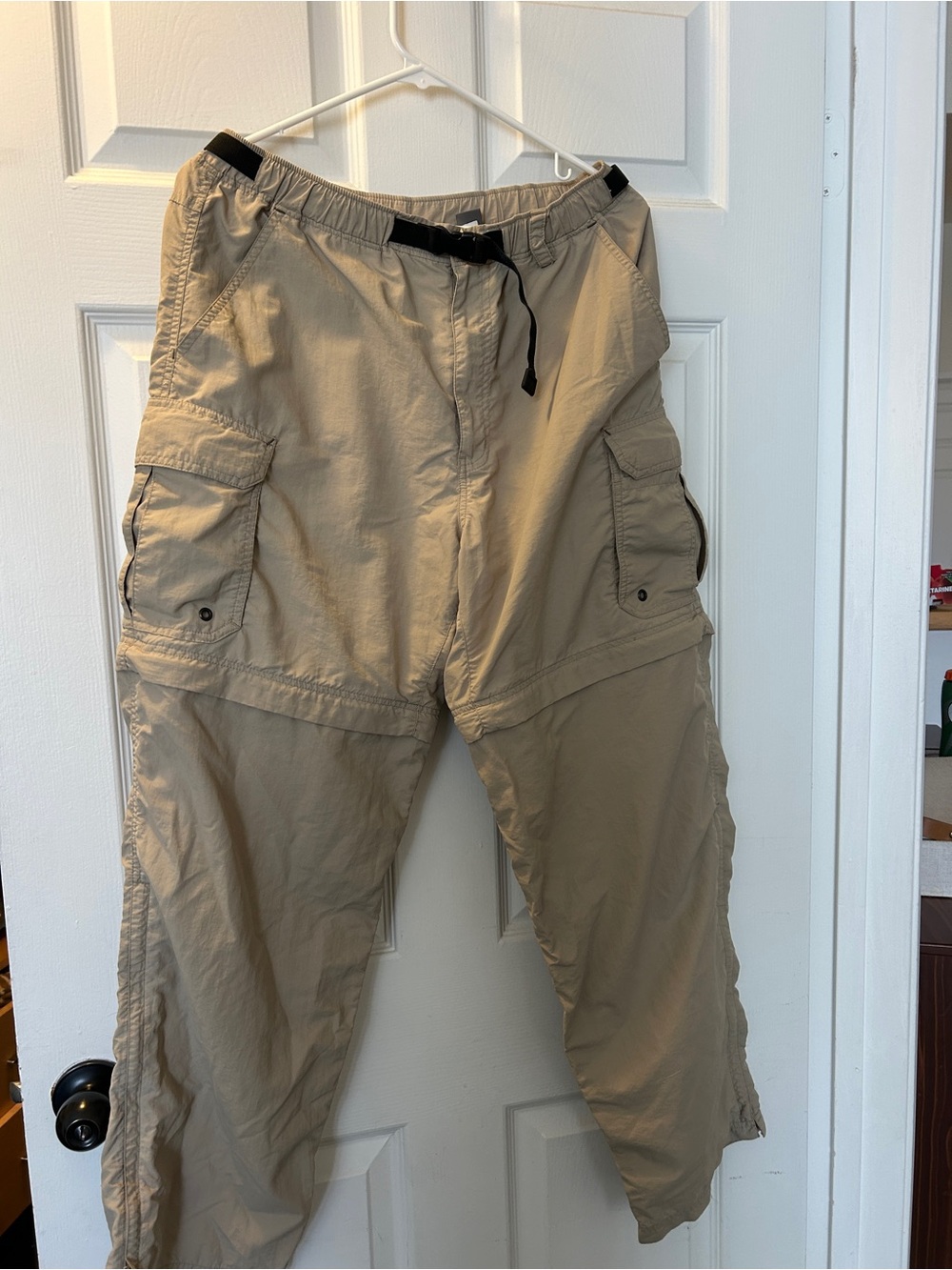 REI Men's Convertible Cargo Pants in Light Tan Beige Medium x 30”